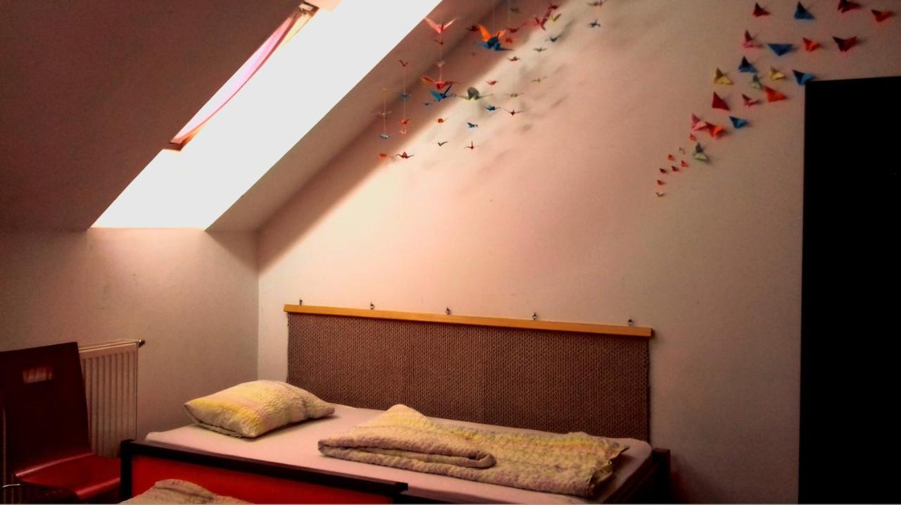 Romzsa Todor Kollegium Hostel Szeged Ngoại thất bức ảnh
