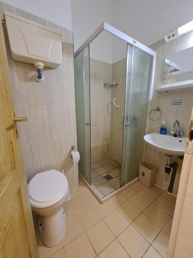 Romzsa Todor Kollegium Hostel Szeged Ngoại thất bức ảnh