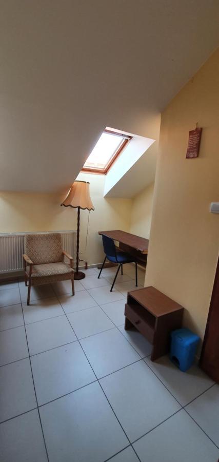 Romzsa Todor Kollegium Hostel Szeged Ngoại thất bức ảnh