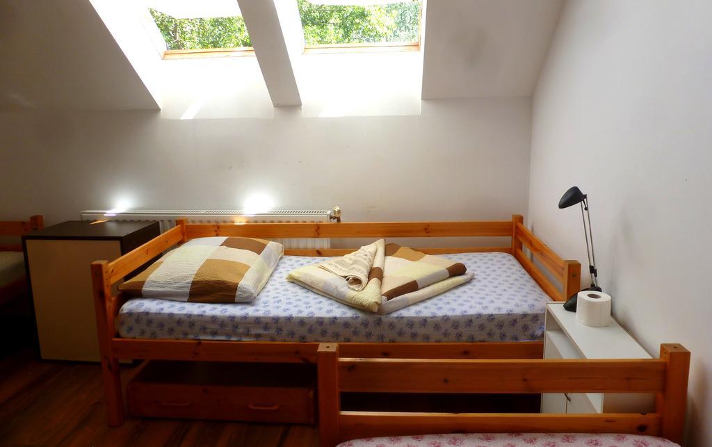 Romzsa Todor Kollegium Hostel Szeged Ngoại thất bức ảnh