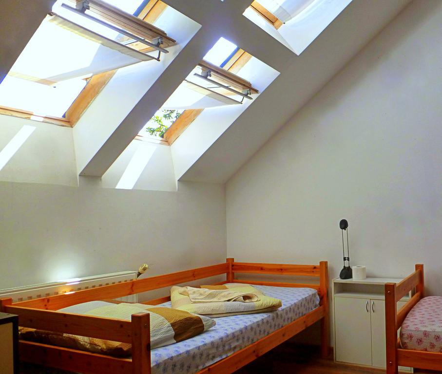 Romzsa Todor Kollegium Hostel Szeged Ngoại thất bức ảnh