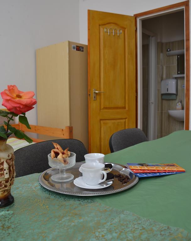 Romzsa Todor Kollegium Hostel Szeged Ngoại thất bức ảnh